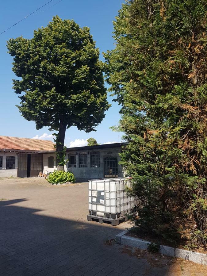 Angolo Di Isa Busto Arsizio Exterior photo
